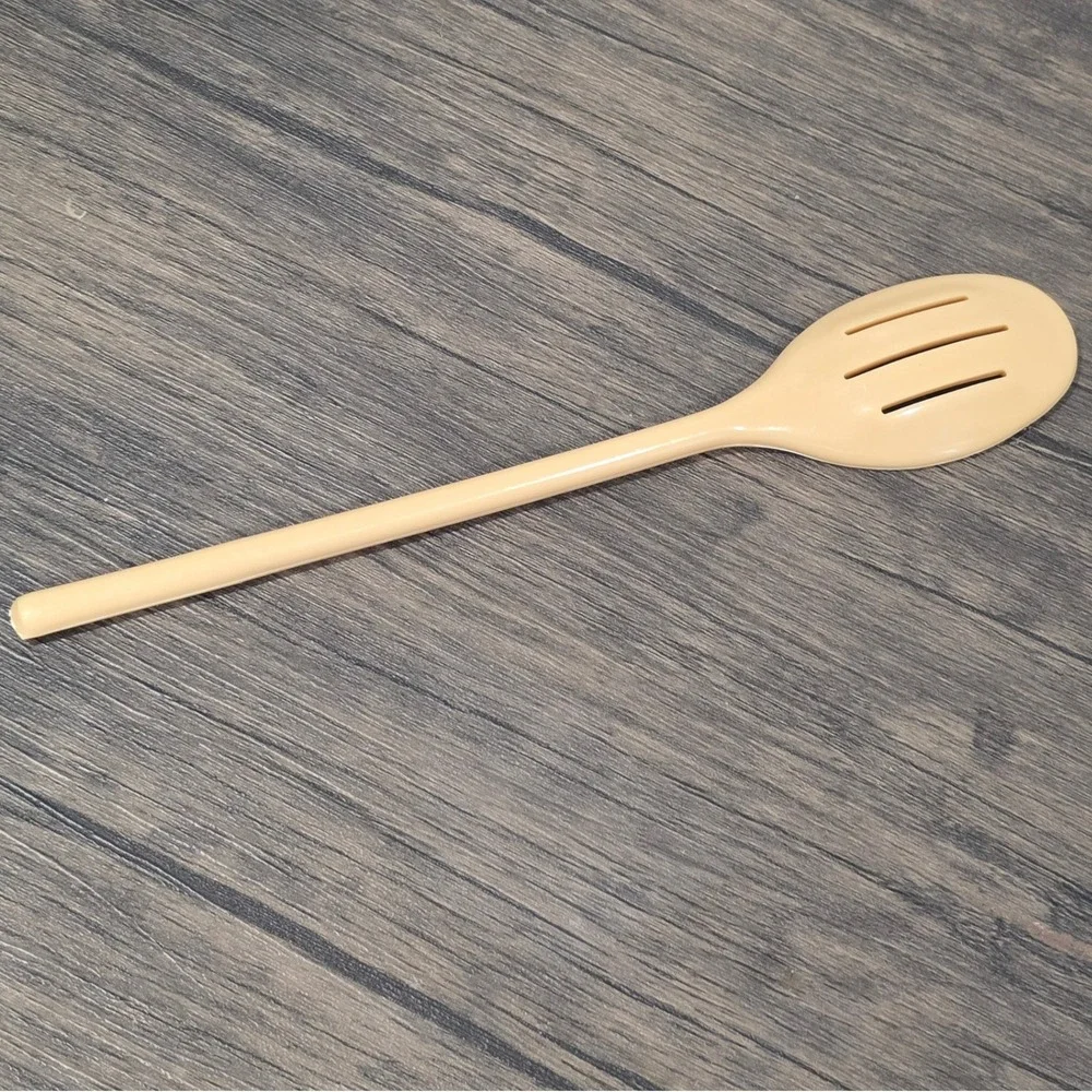 Vintage Almond Tan Melamine Slotted Spoon Long Handle Kitchen Serving Utensil‎